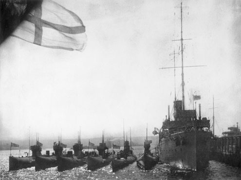 Six J-class subs next to their supply ship HMAS Platypus in 1919