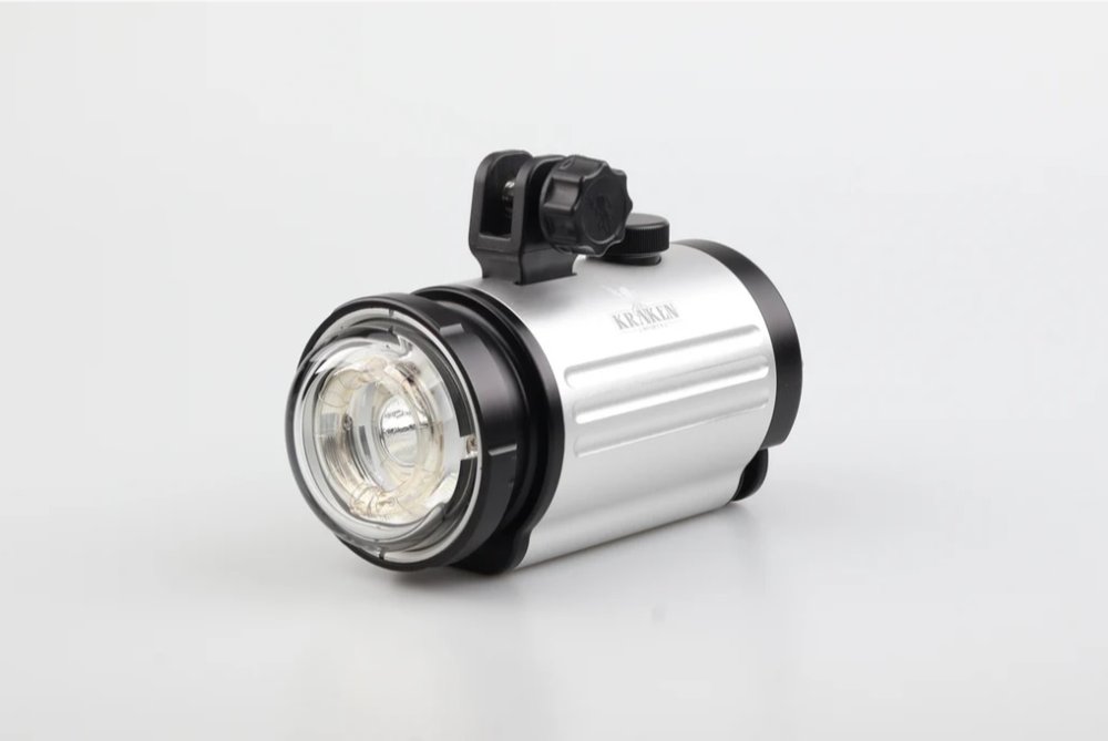 Kraken KR-S160 Underwater Strobe - Click Image to Close