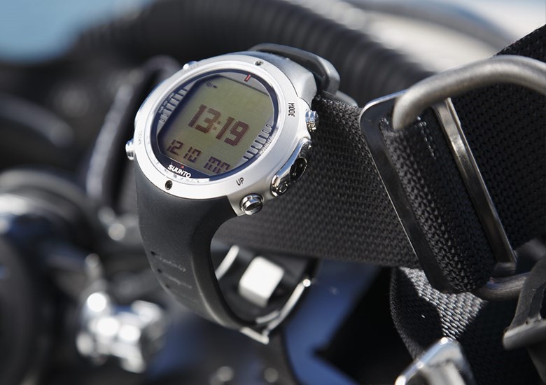 Suunto D6i Novo Watch Dive Computer with Transmitter